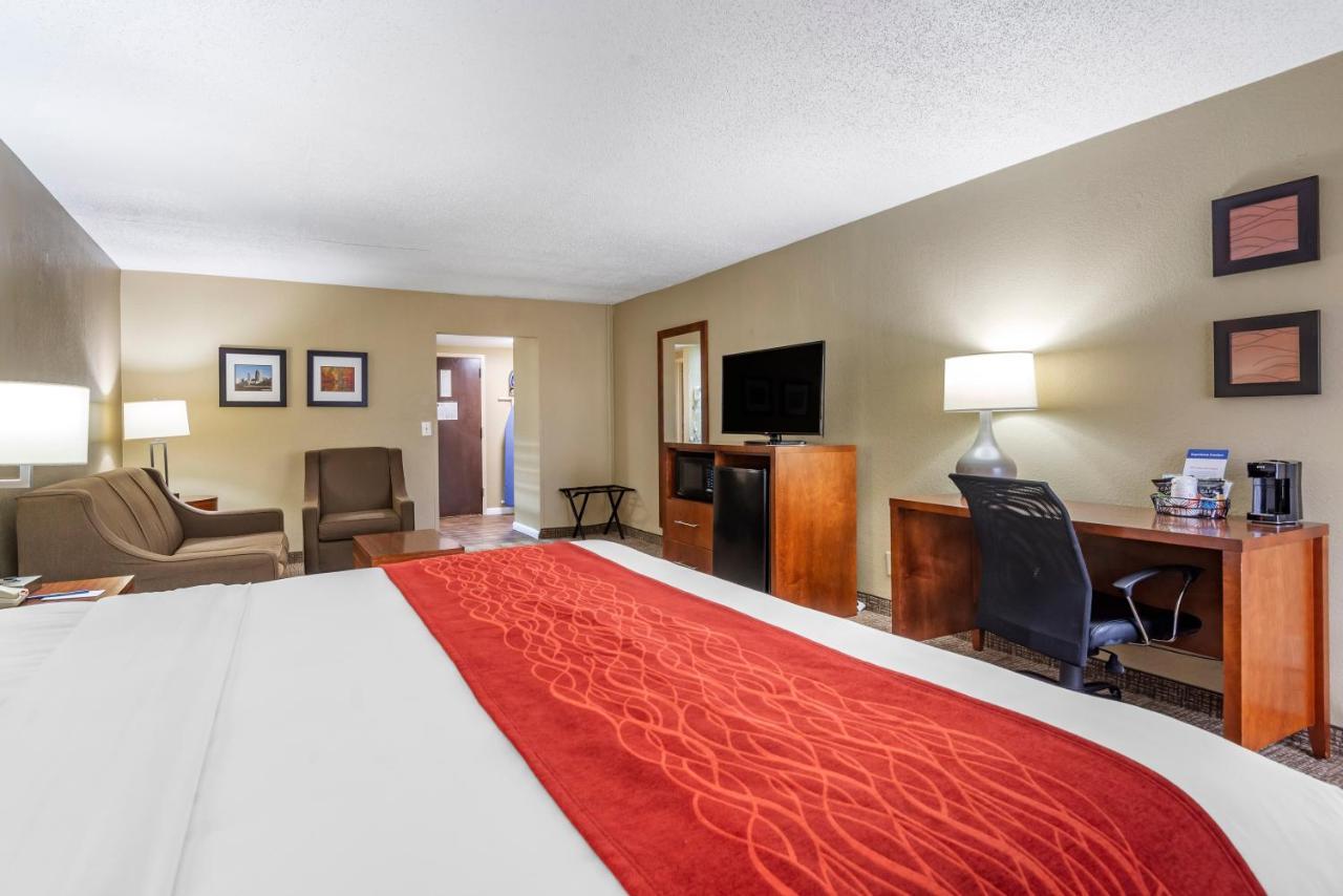 Comfort Inn Matthews / Charlotte Экстерьер фото