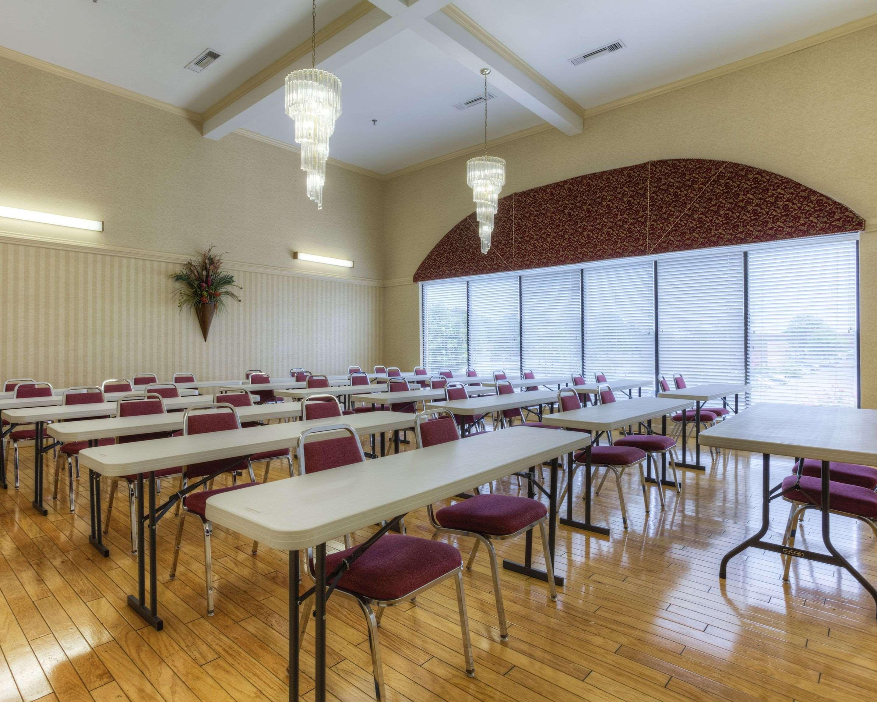 Comfort Inn Matthews / Charlotte Экстерьер фото