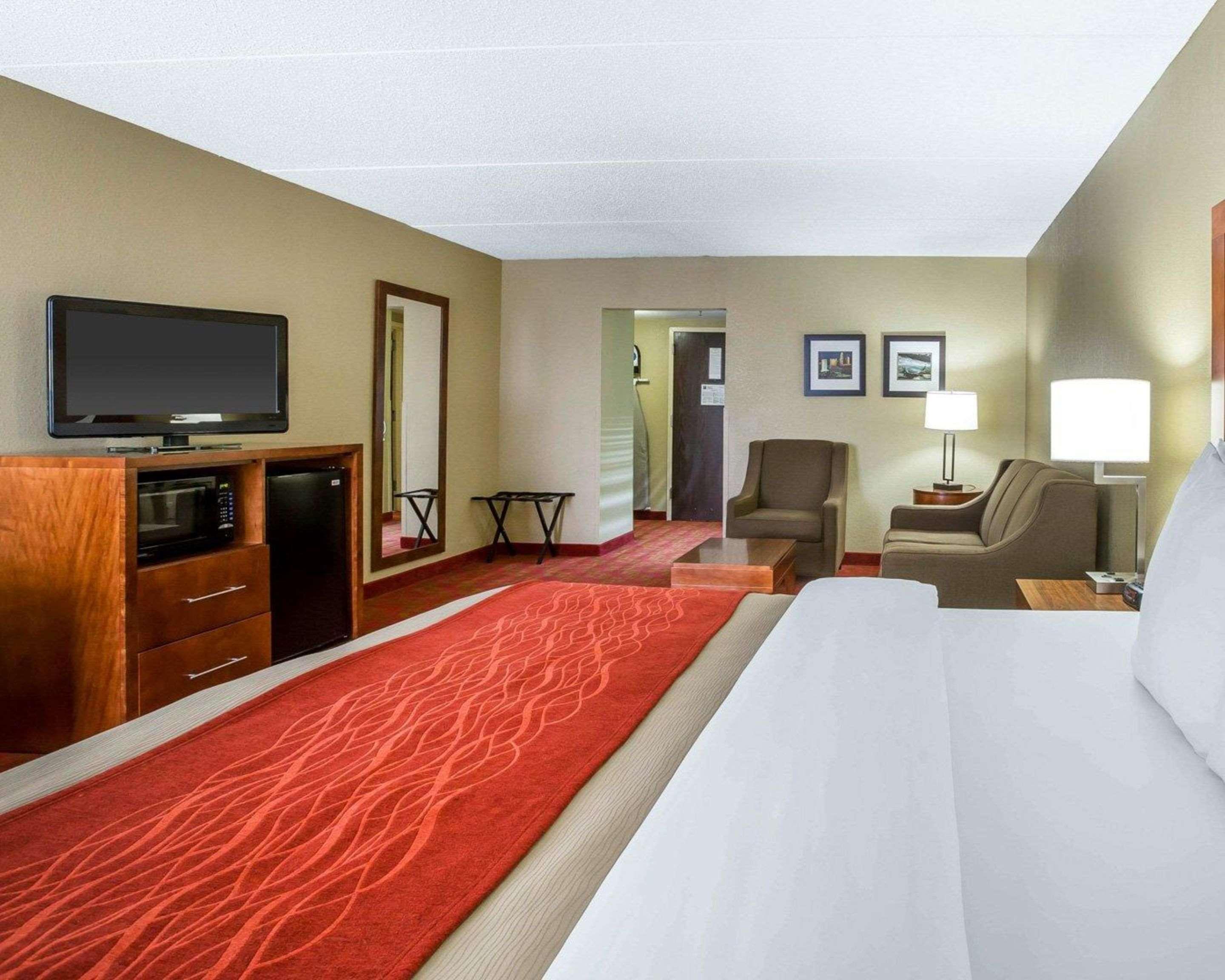 Comfort Inn Matthews / Charlotte Экстерьер фото
