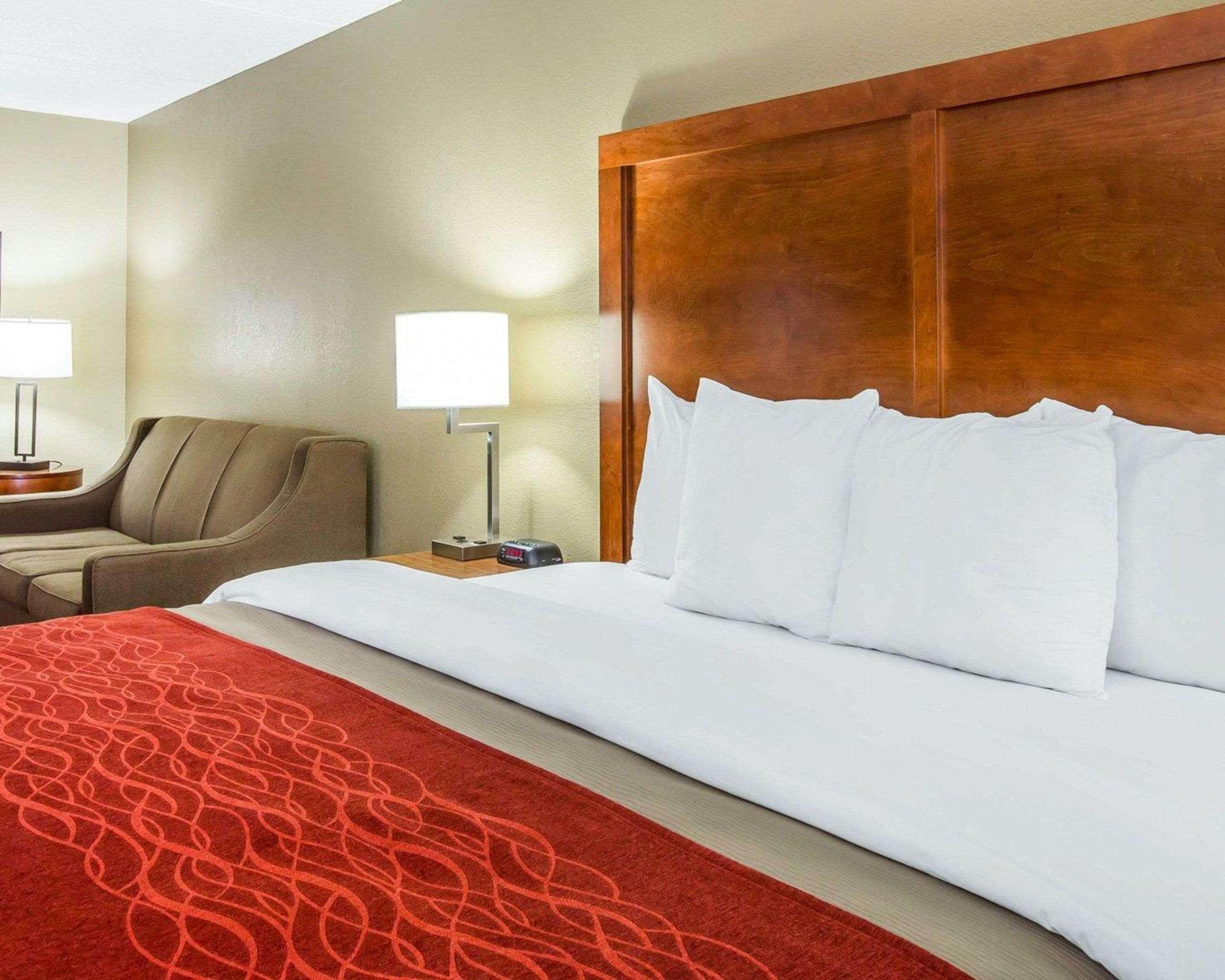 Comfort Inn Matthews / Charlotte Экстерьер фото