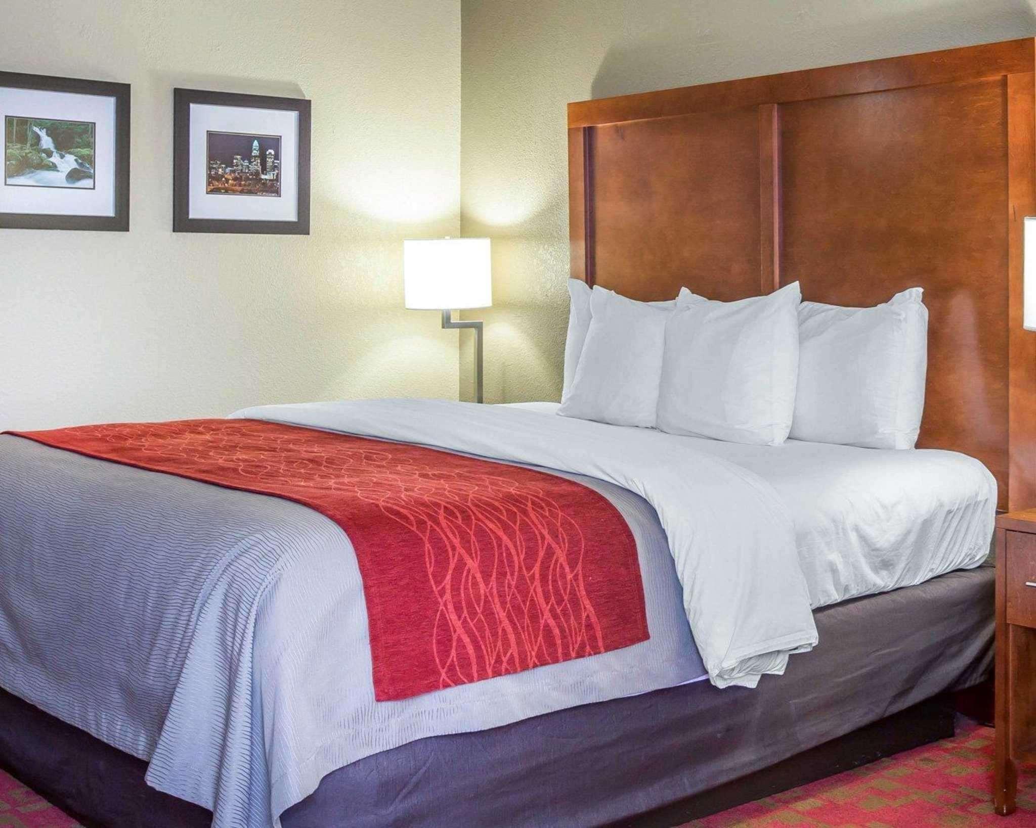 Comfort Inn Matthews / Charlotte Экстерьер фото