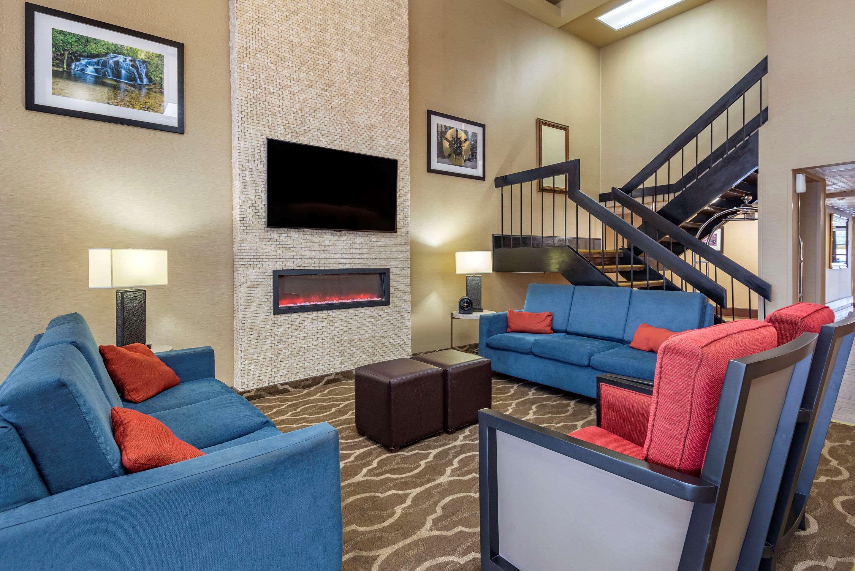 Comfort Inn Matthews / Charlotte Экстерьер фото