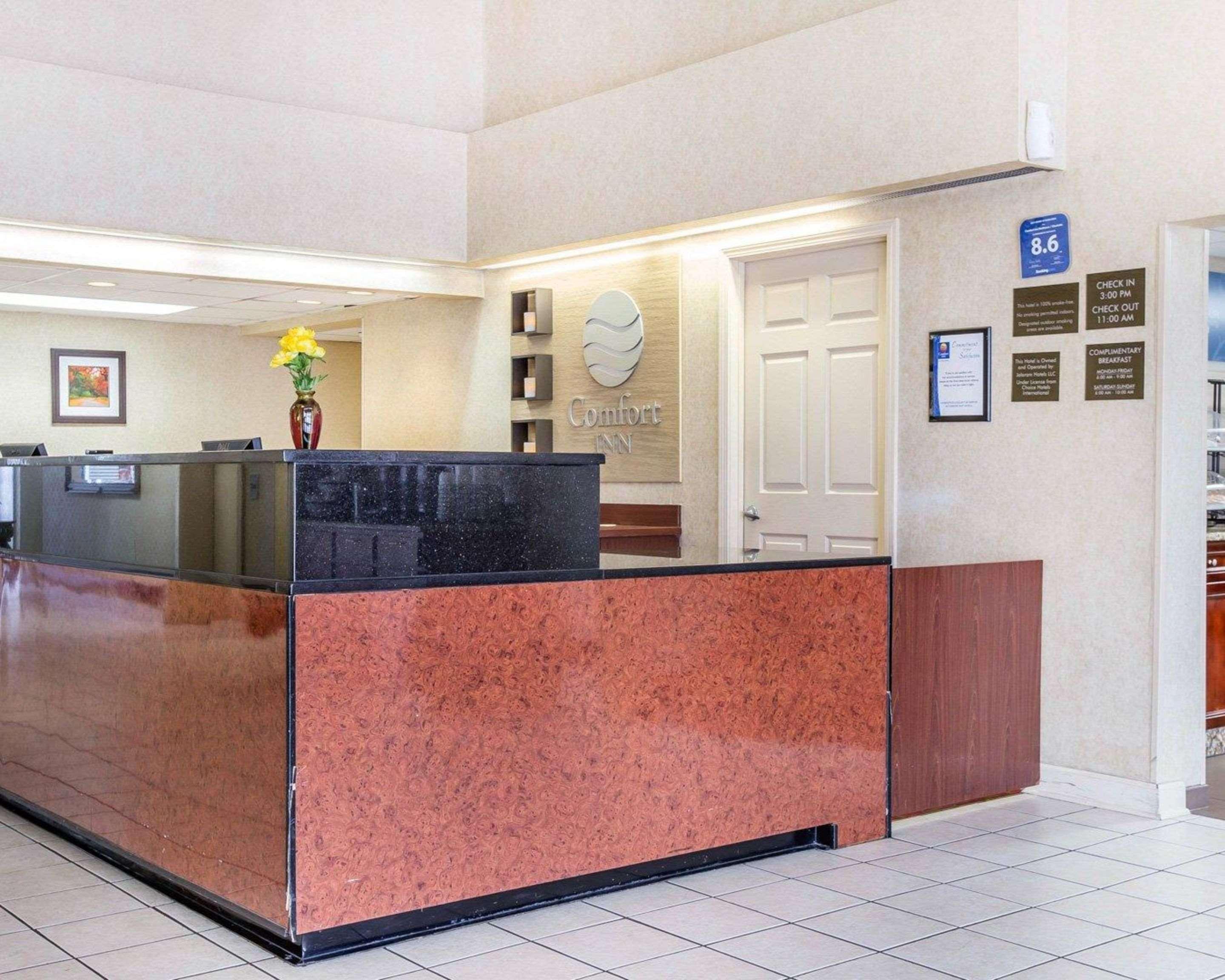 Comfort Inn Matthews / Charlotte Экстерьер фото