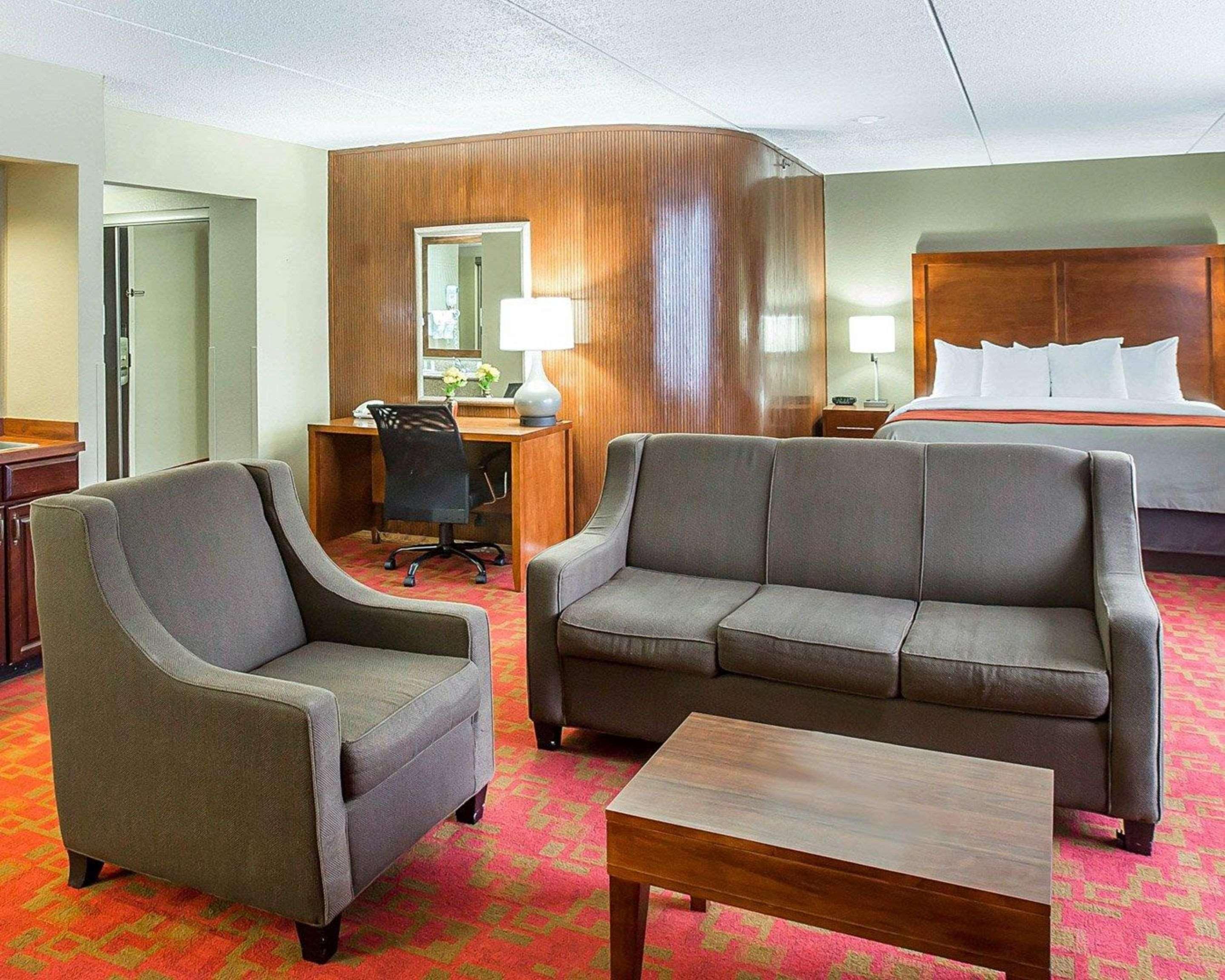 Comfort Inn Matthews / Charlotte Экстерьер фото