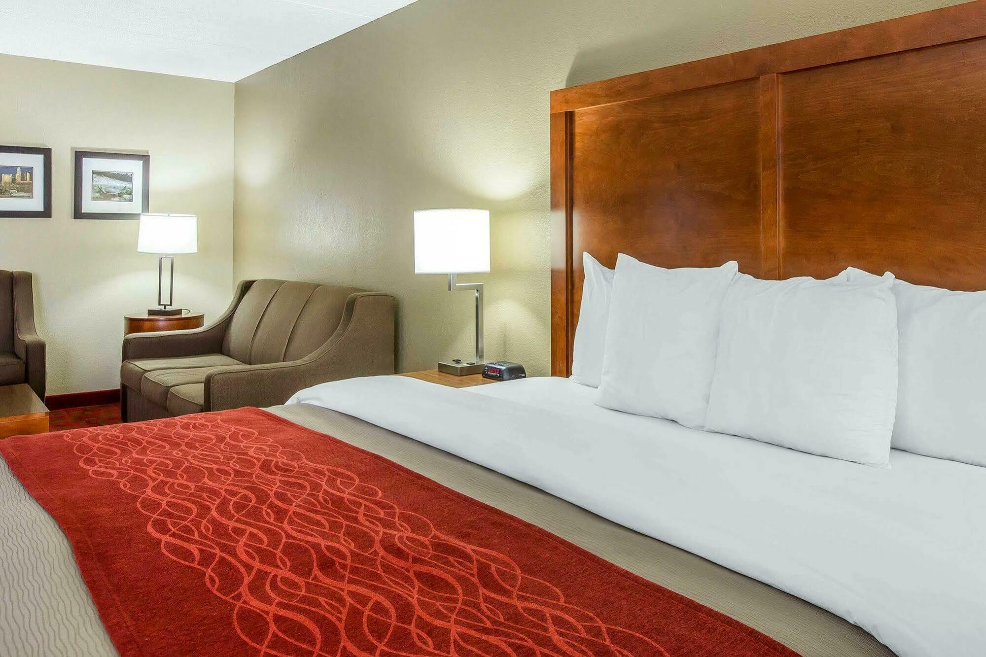 Comfort Inn Matthews / Charlotte Экстерьер фото