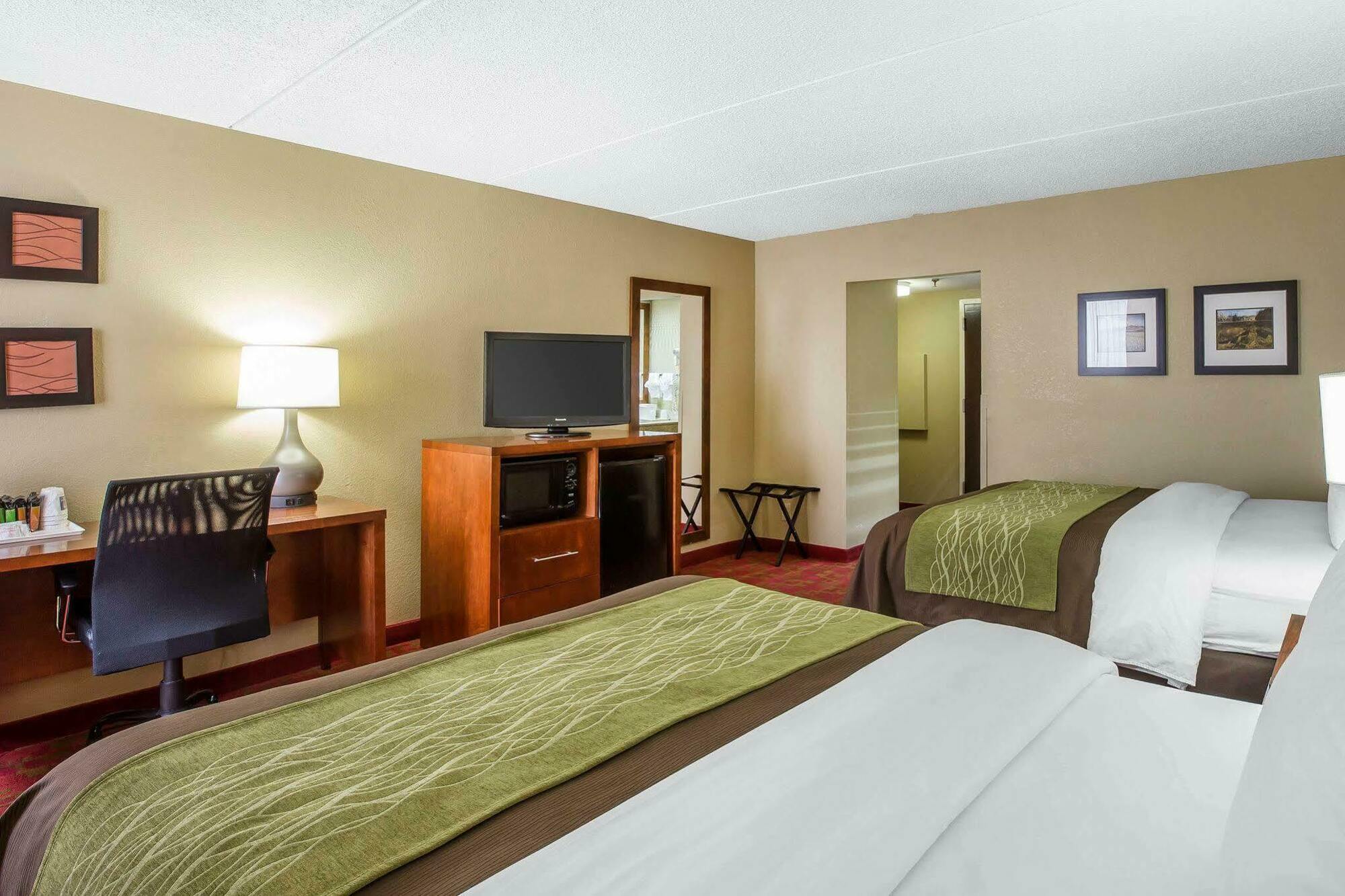 Comfort Inn Matthews / Charlotte Экстерьер фото